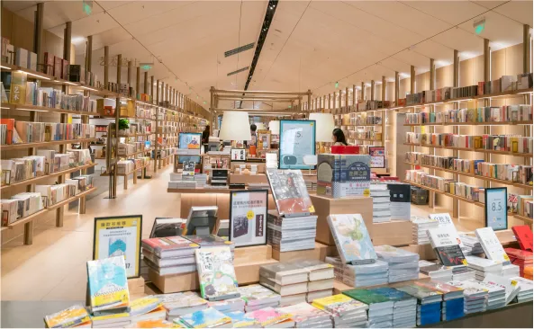 書店/ペットショップ/アウトドアショップ